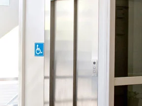 Elevador de Acessibilidade Libertà® — Zenit Elevadores